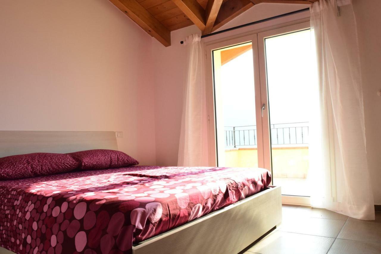 Appartamento Agnesi Monte Isola Exterior foto